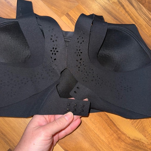 Victoria Sport Angel Max Sports Bra Black Wireless Padded Strappy Back Women 38C - Picture 4 of 5